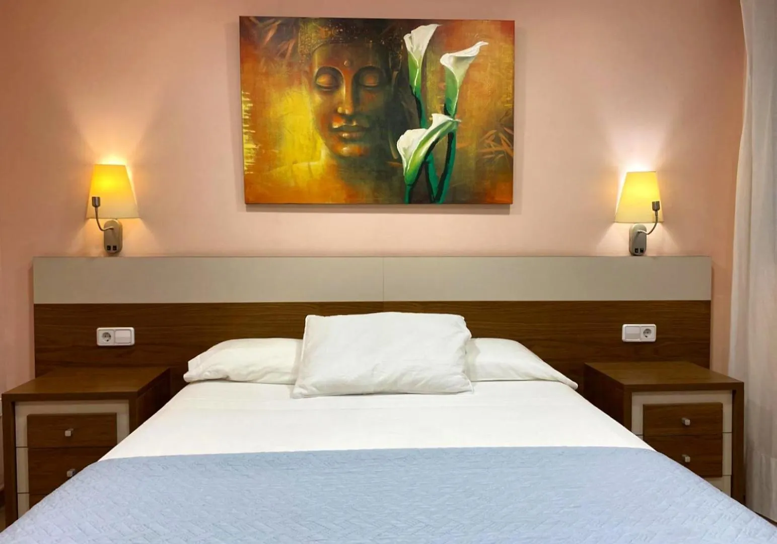 Hotel Llar De Capitans マズノウ